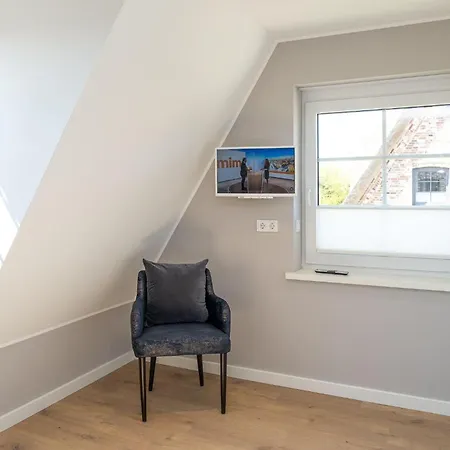 Reethuis-am-dorfteich-ferienhaus-stephanie-02