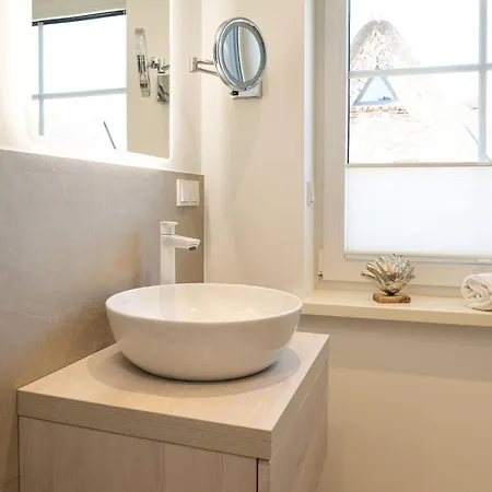 Reethuis-am-dorfteich-ferienhaus-stephanie-02